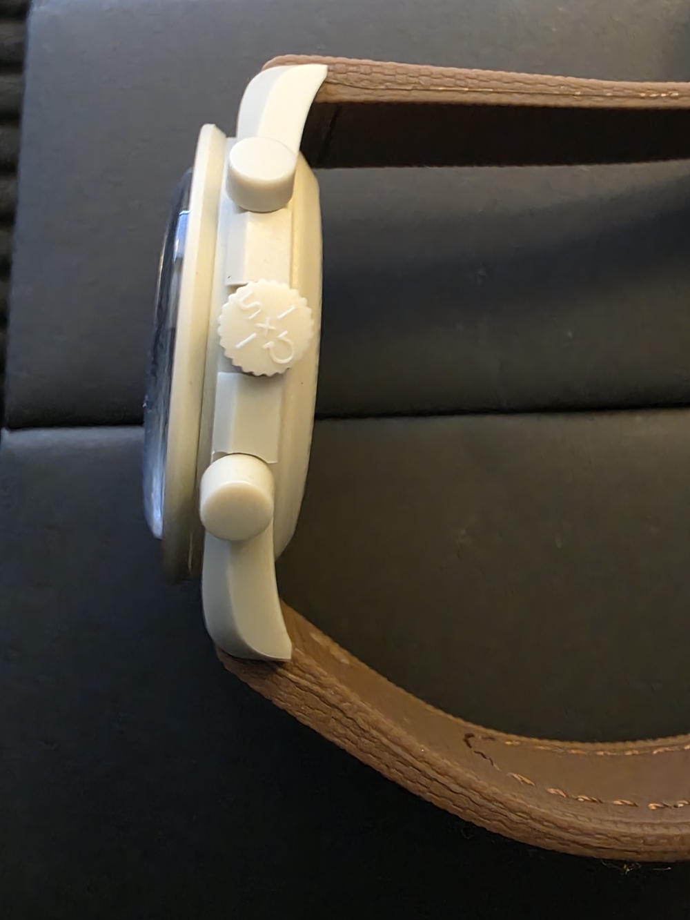 Swatch x Omega Bioceramic MoonSwatch "Mission to Saturn" (Reference: SO33T100). - Picture 6 of 8